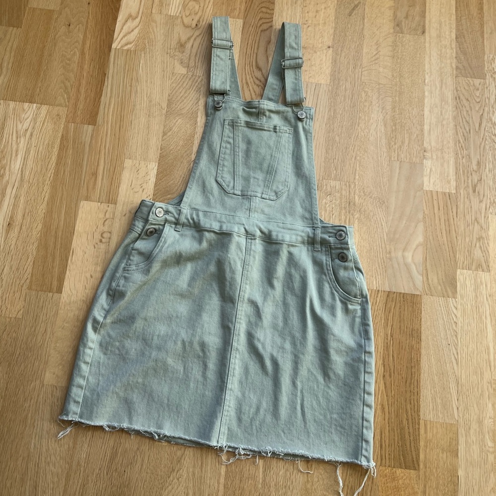 Love Tree Denim Green Suspender Dress - Size Large *New Condition*